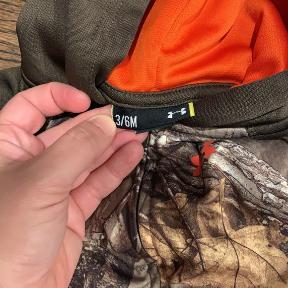 Under armour hunting camo sweatsuit - Picture 6 of 7